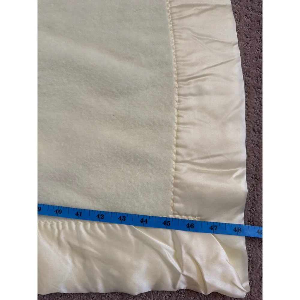 Vintage Yellow Fleece Baby Blanket with Wide Satin Ruffle Trim 36x48